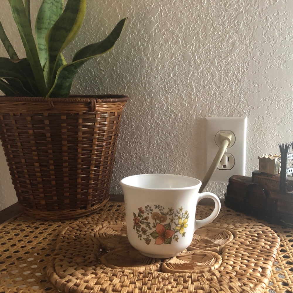 Indian Summer Tea Cups - Picture 2 of 16